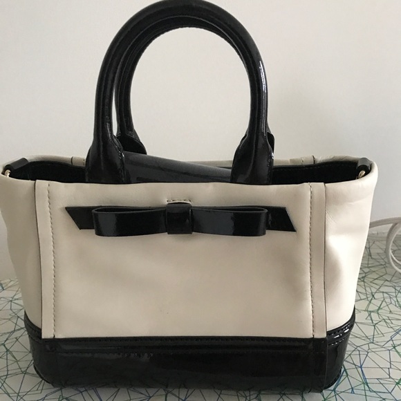 Brand new small Kate Spade bag! - Picture 1 of 3