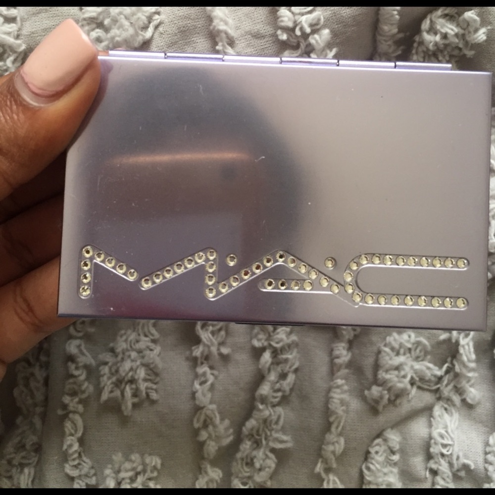 Mac eyeshadow pallete