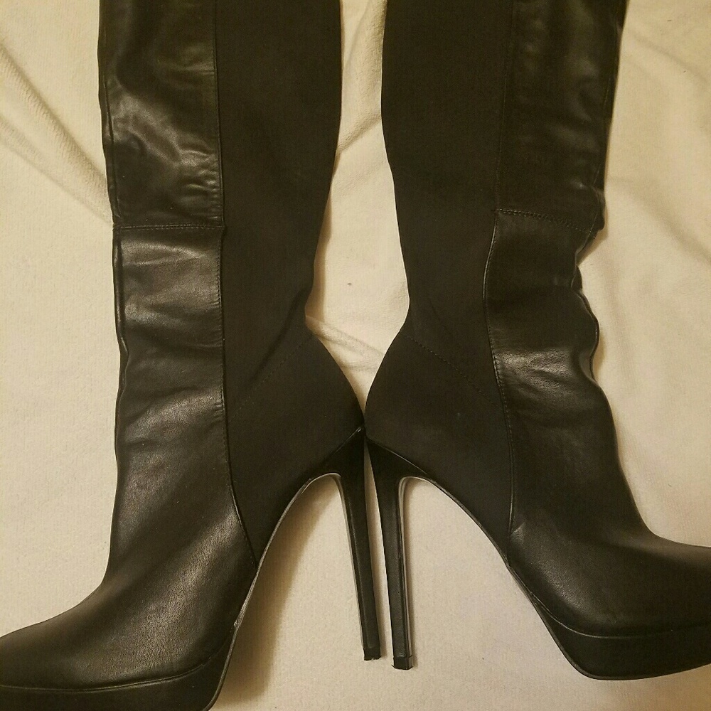 High black fitted stretch boots