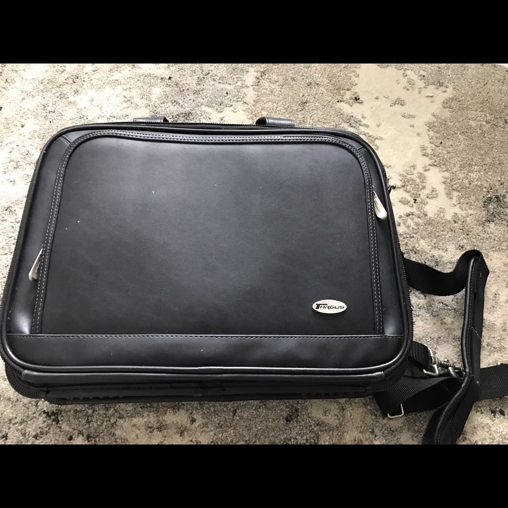 Targus leather commuter briefcase