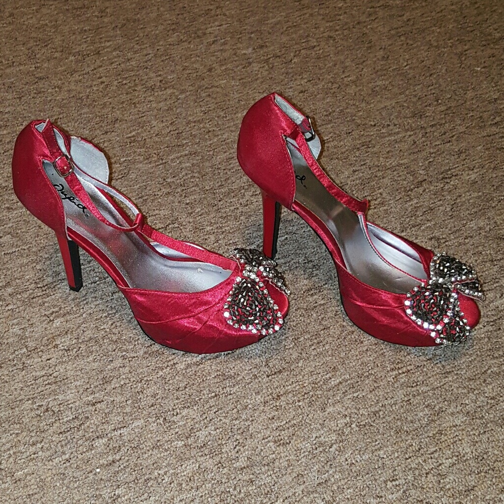 Heels - Picture 5 of 8