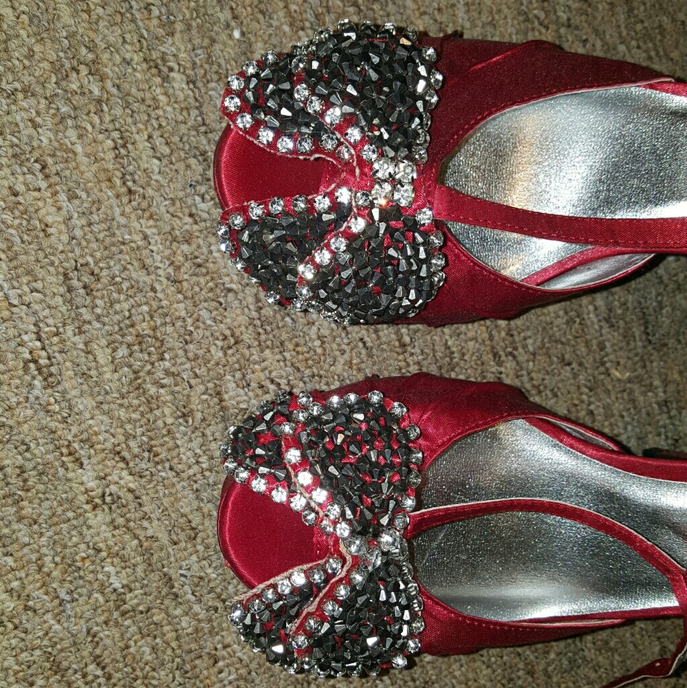 Heels - Picture 8 of 8
