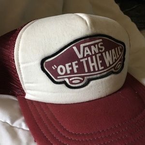 Maroon Vana hat