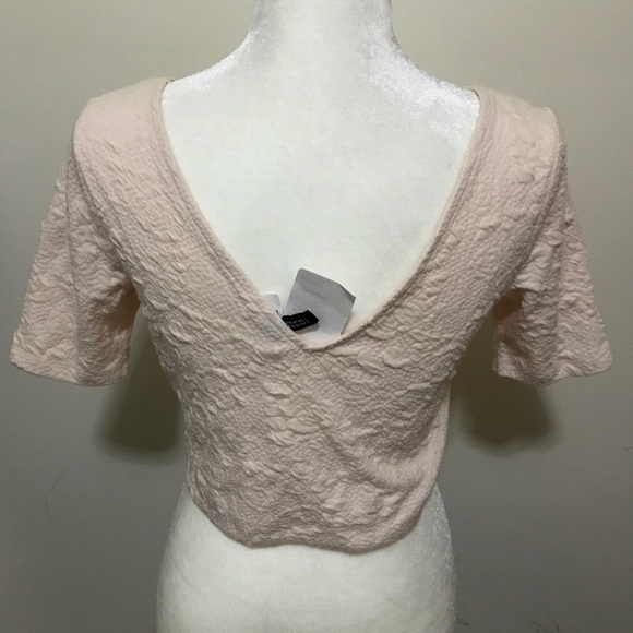 Crop top - Picture 2 of 3