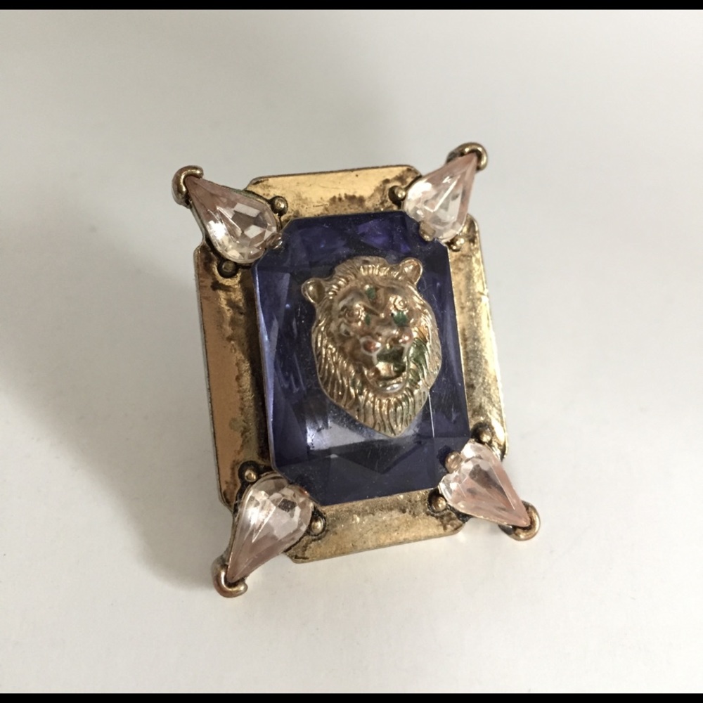 Lion cocktail ring