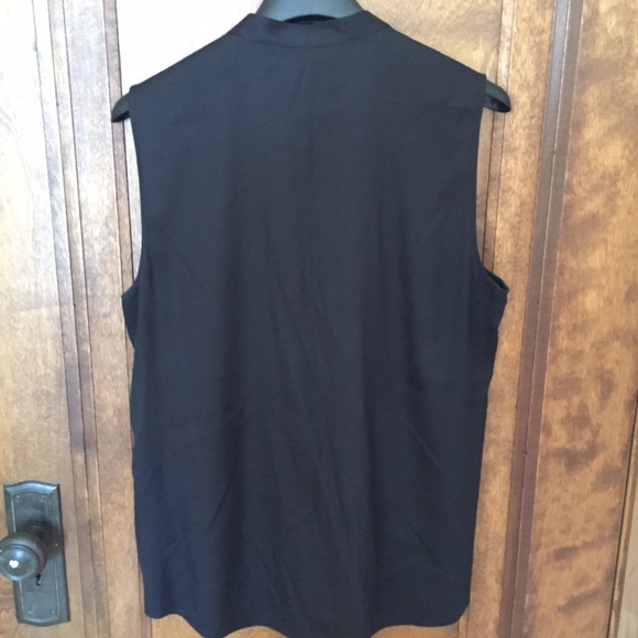 Theory Sinclaire Sleeveless Silk Top - Picture 3 of 3
