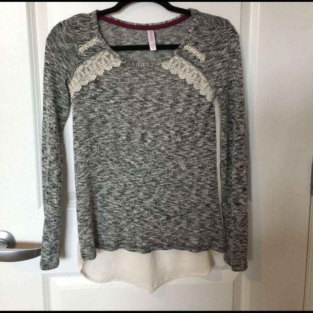 Xhilaration sweater/blouse combo size XS