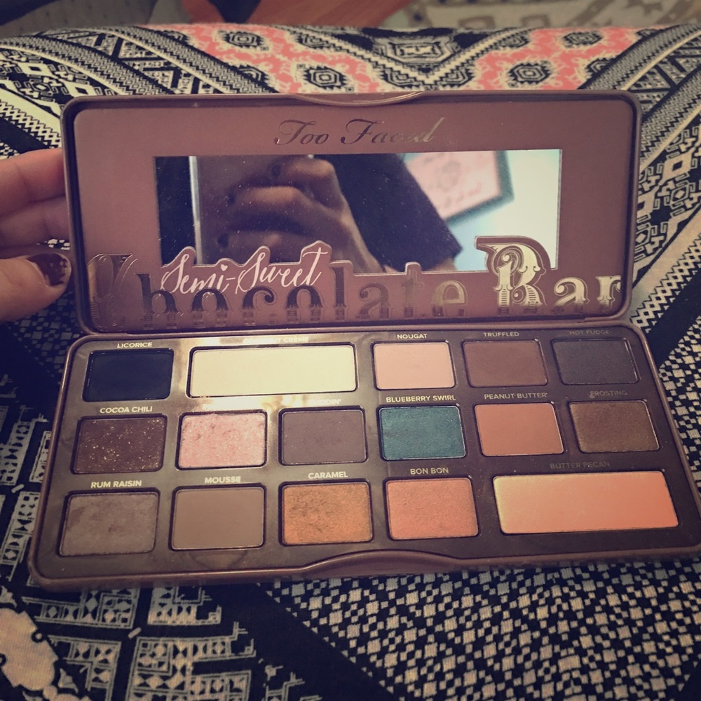 Too faced semi sweet chocolate bar pallet