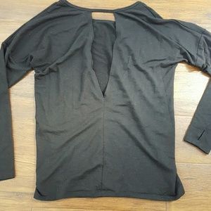Old Navy Tops - Old Navy Active open back long sleeve top Old Navy Tops - Old Navy Active open back long sleeve top