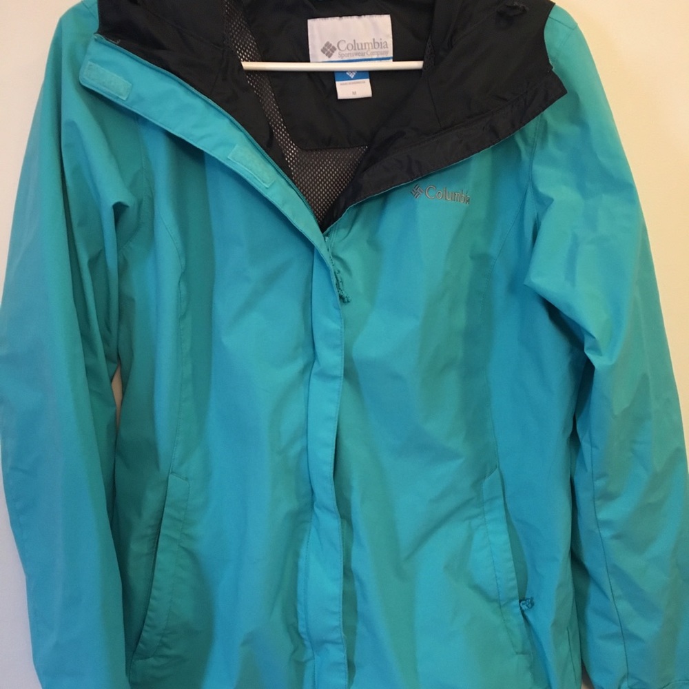 Columbia women's medium rain jacket