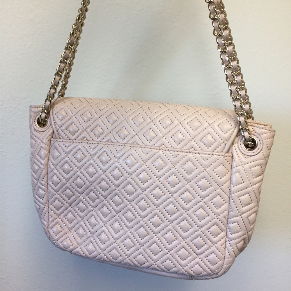Tory Burch Marion Quilted Flap Corssbody - Picture 2 of 4