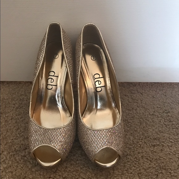 Gold jeweled heels! - Picture 4 of 4