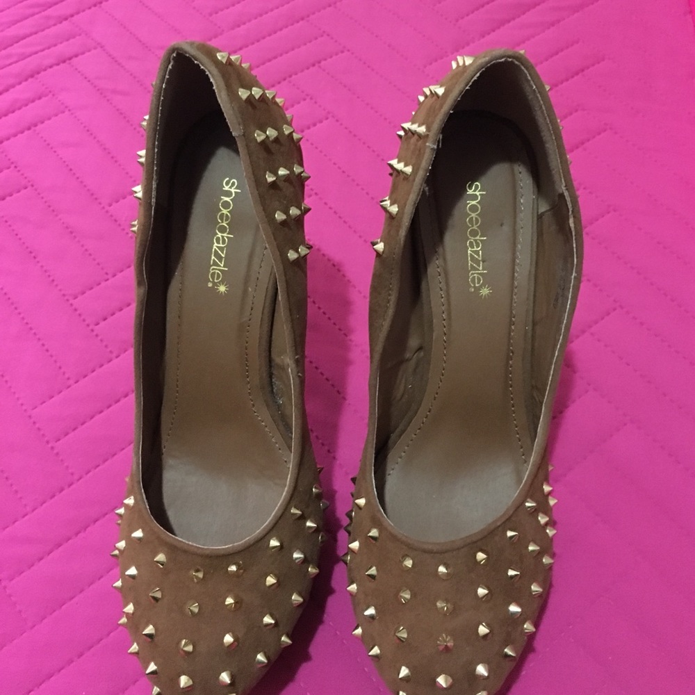 🌸SUPER SEXY PLATFORM PUMP W/ SPIKES🌸