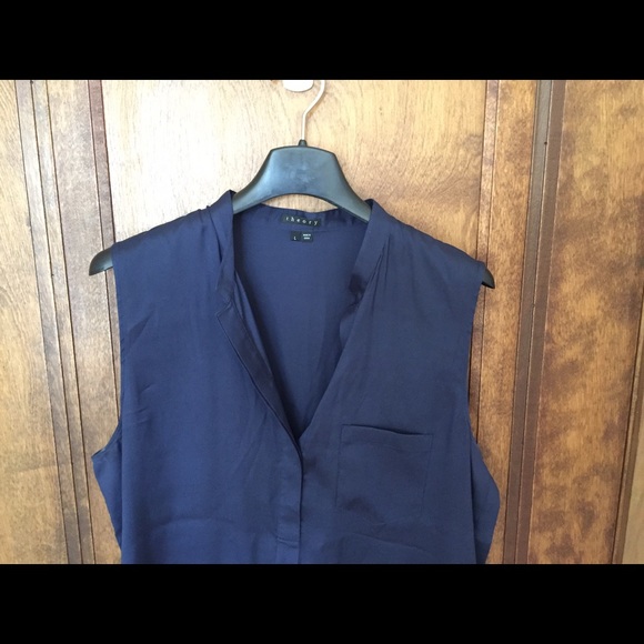 Theory Sinclaire Sleeveless Silk Top - Picture 2 of 2