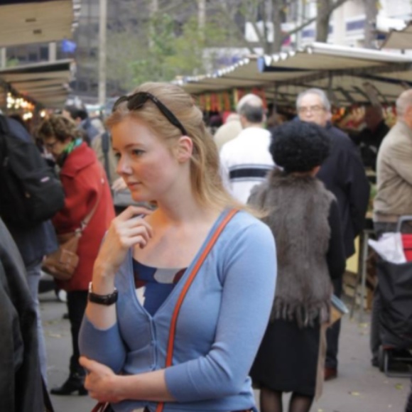 Meet your Posher, Sophia - Picture 2 of 2