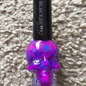 Black heart UV nail polish