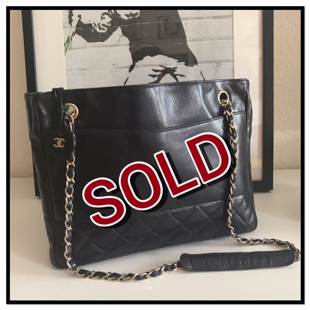 CHANEL Vintage Lambskin Shopping Tote Black