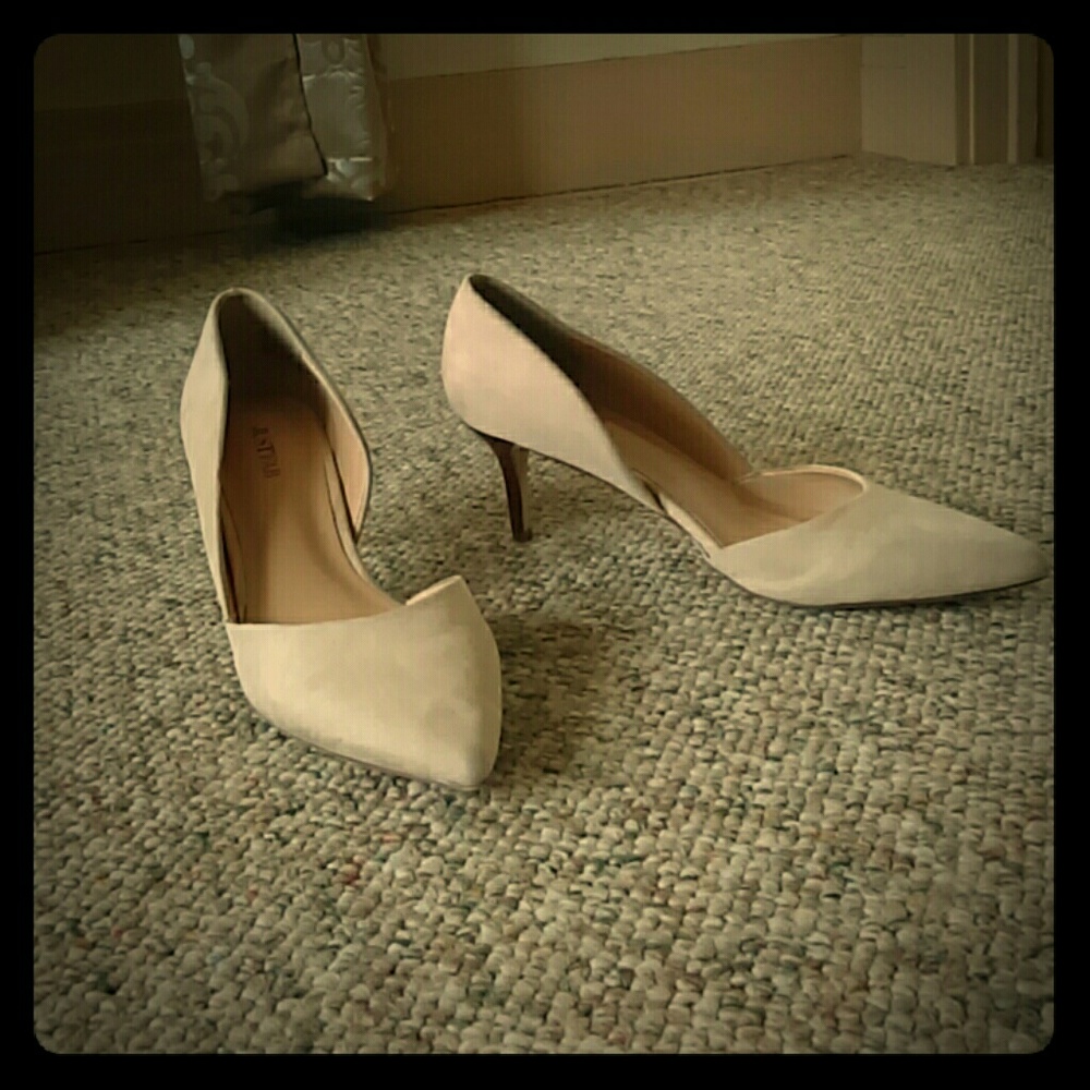 Nude low heels size 10
