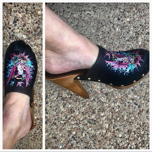 (SOLD) Ed Hardy shoes size 7 - Picture 7 of 7