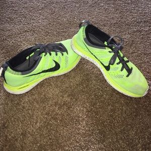 Nike women's flyknit sneaker