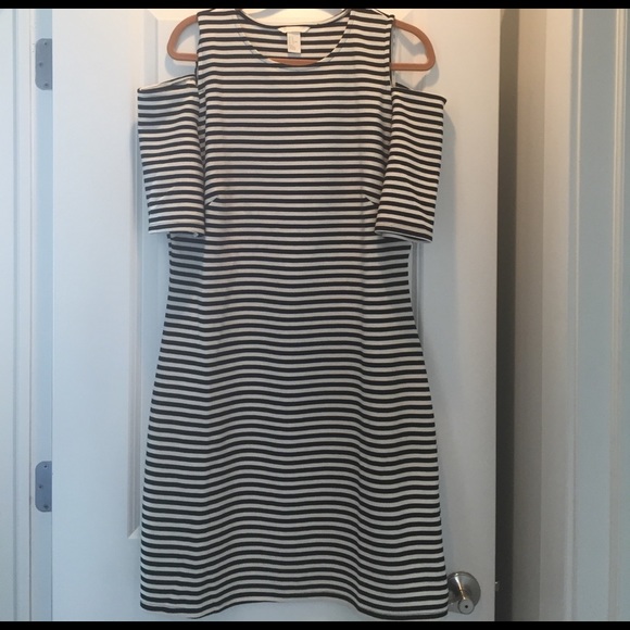 H&M Dresses & Skirts - ✅SALE! Cutout dress so cute!