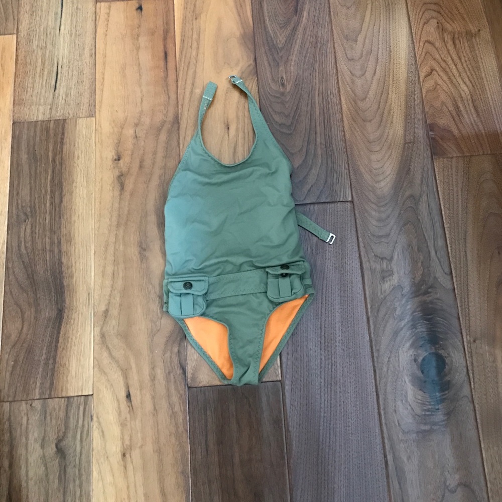 Girls one piece bathing suit