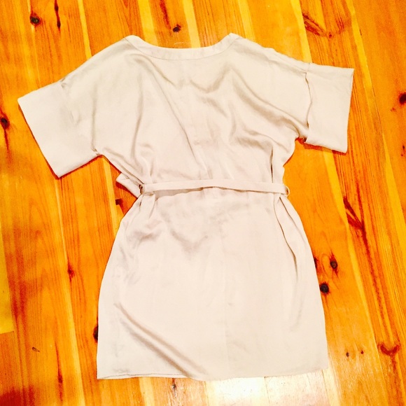 Pearl Dress - Picture 3 of 4