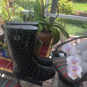 Women's 9 rain boot