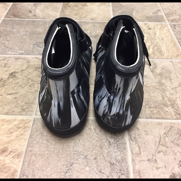 NWOT Hunter Nightfall Hightop Sneakers - Picture 4 of 5