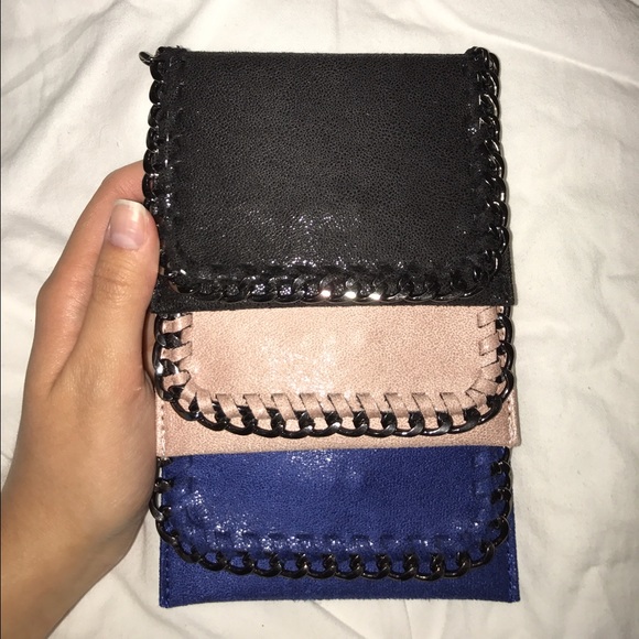 New, boutique chain wallet - Picture 4 of 4