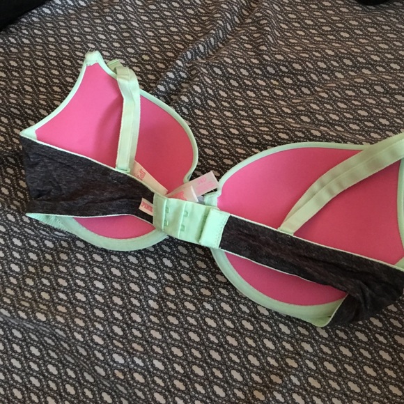 Pink bra - Picture 2 of 2