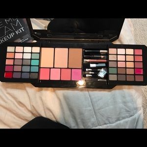 VS GIVE ME GLAM MAKEUP KIT💄💋