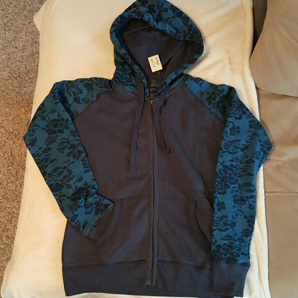 New Aeropostale Zip up Hoodie