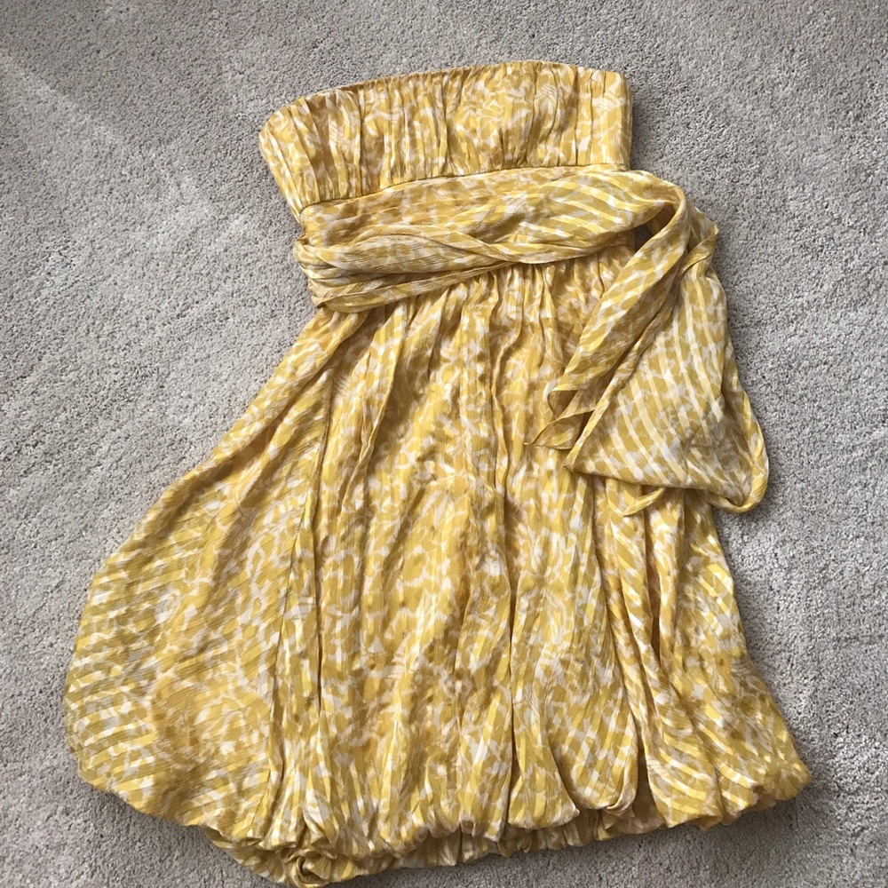Such a gorgeous BCBG gold/yellow dress