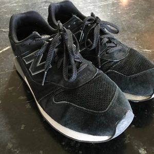 New Balance Mens Trail Buster Sneakers 10