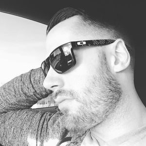 Meet your Posher, Zach