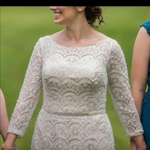 Oleg Cassini | Dresses | Oleg Cassini Beaded Lace Wedding Dress | Poshmark