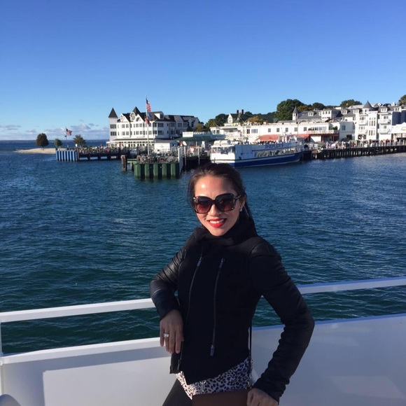 Meet your Posher, Honey - Picture 4 of 5