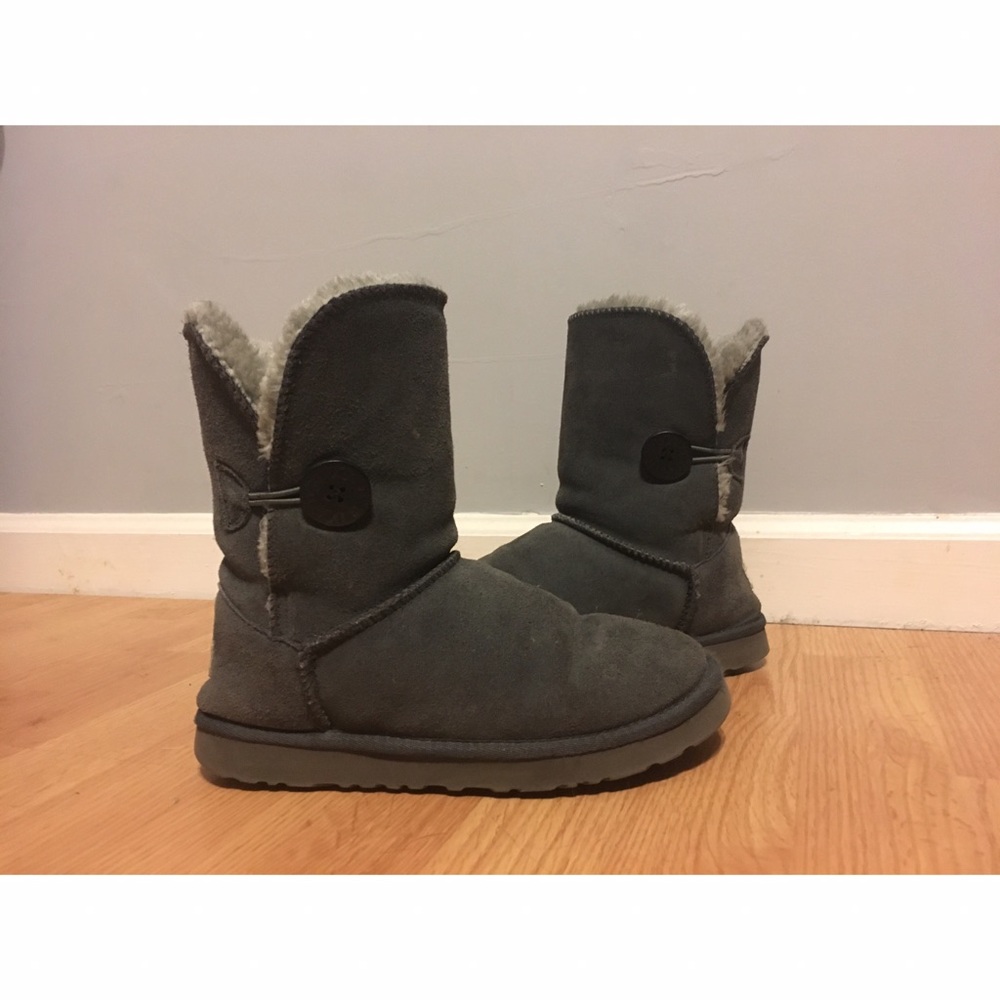 Gray Bailey Button UGGS