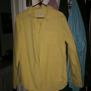 Yellow dress shirt.
