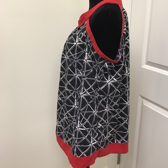 SOLD!  Beautiful Nicole by Nicole Miller Tunic - Picture 2 of 5