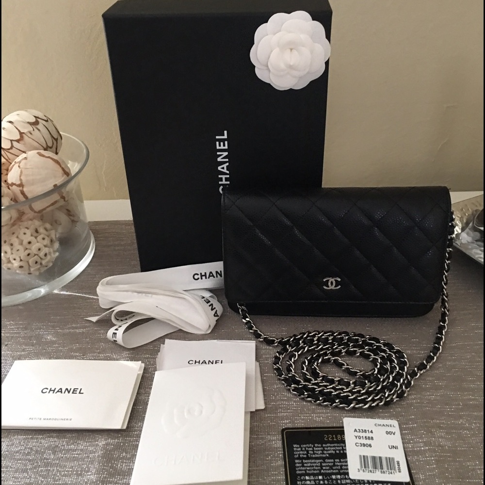 AUTHENTI CHANEL CAVIAR QUILTED WALLET ON CHAIN WOC - Picture 1 of 8