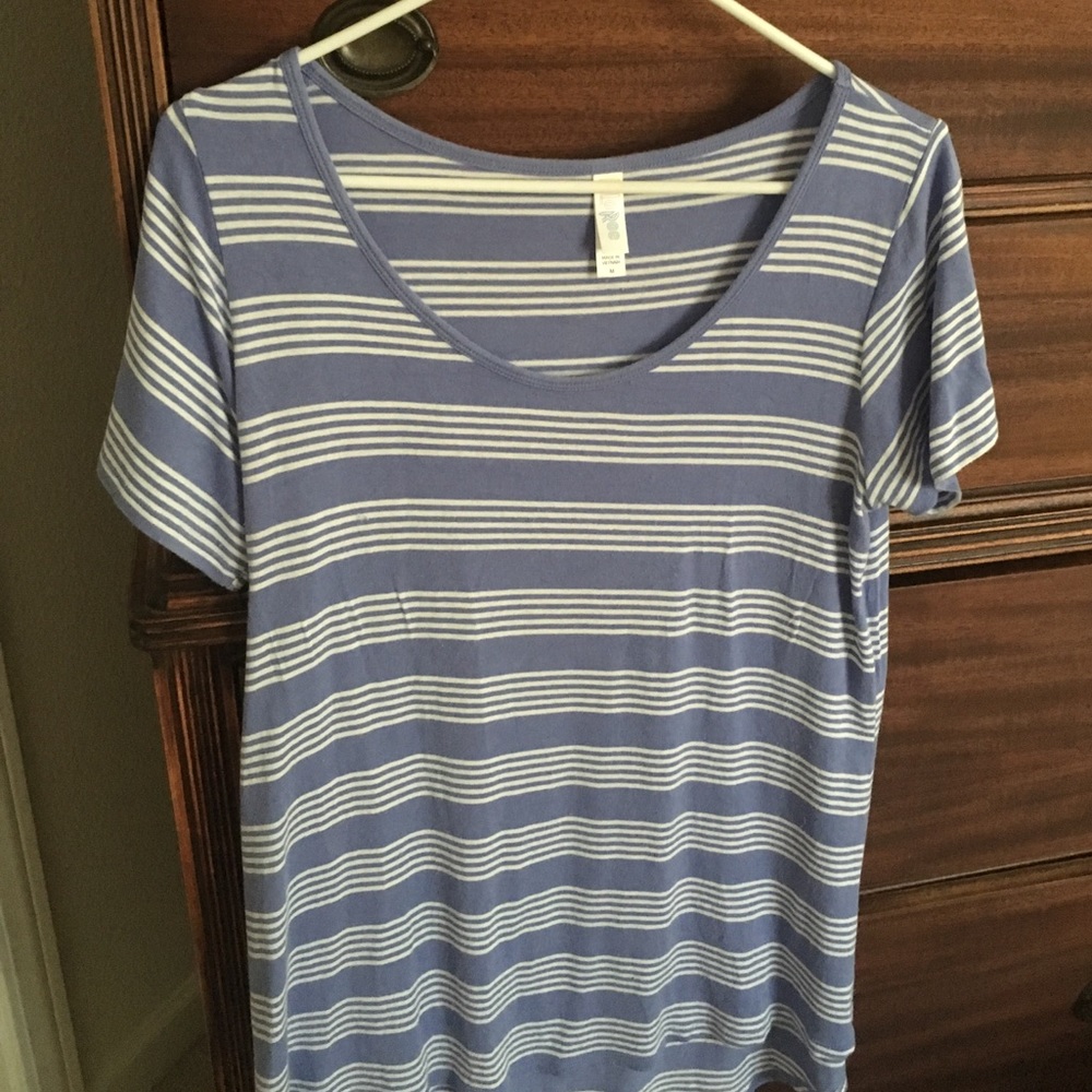 LulaRoe Classic Tee