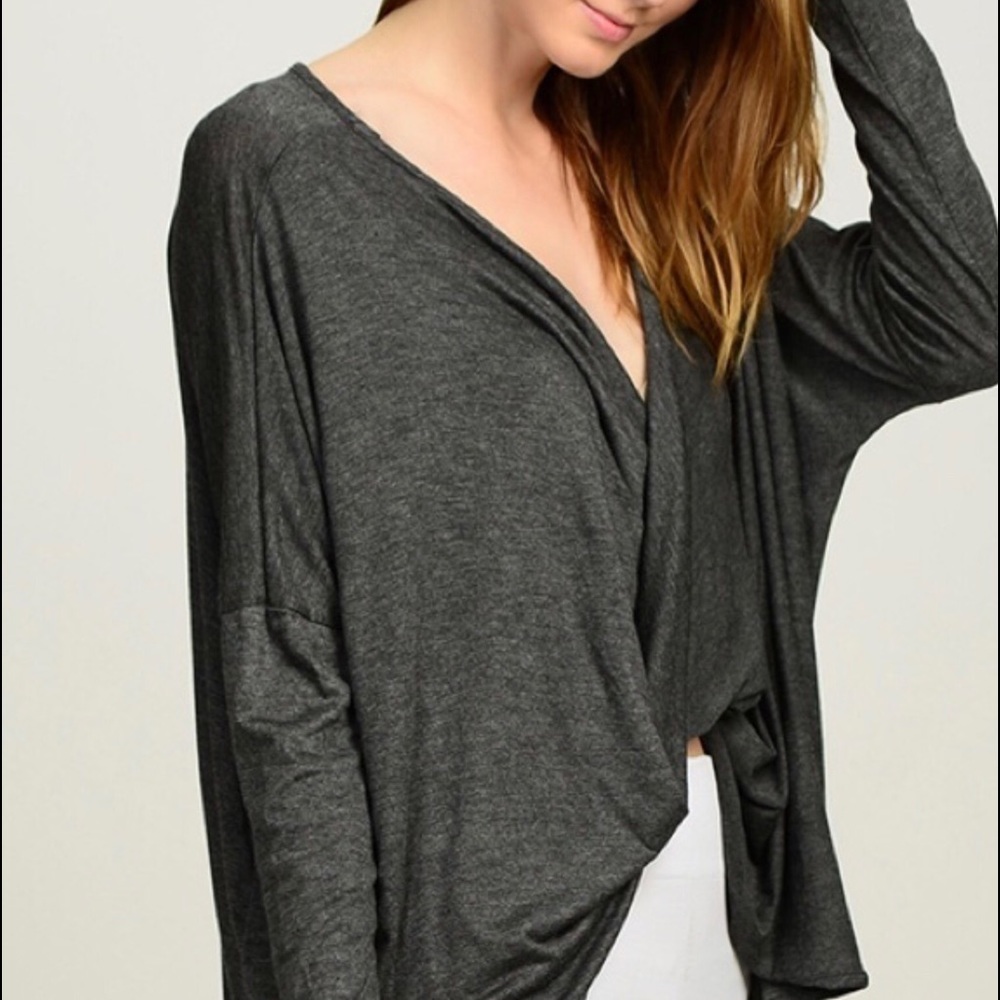 HOST PICK🔥 Crossover top - Picture 2 of 3