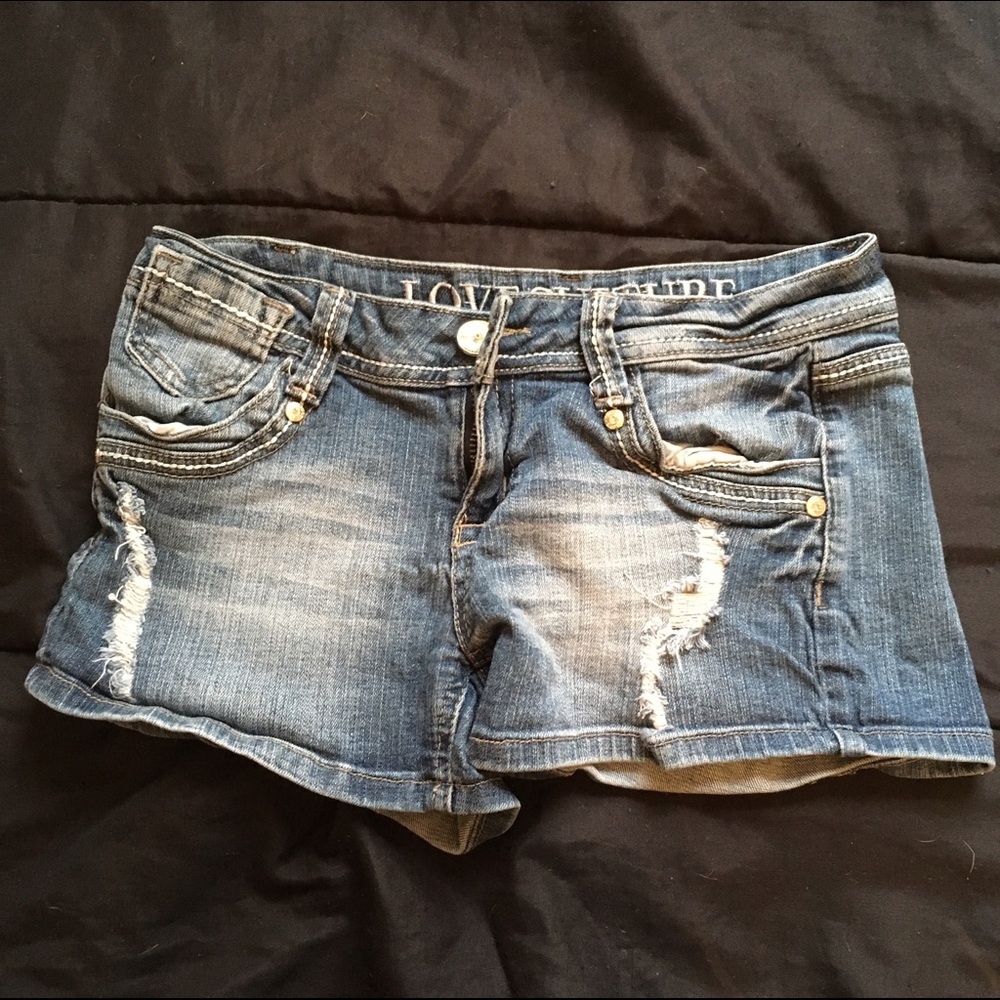 Love Culture jean shorts great condition!!
