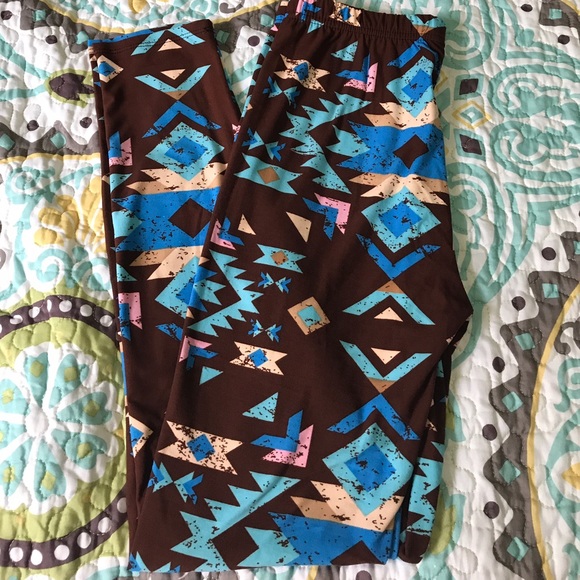 ❣️LAST PAIR❣️•Turquoise Trails Aztec Leggings• - Picture 2 of 4