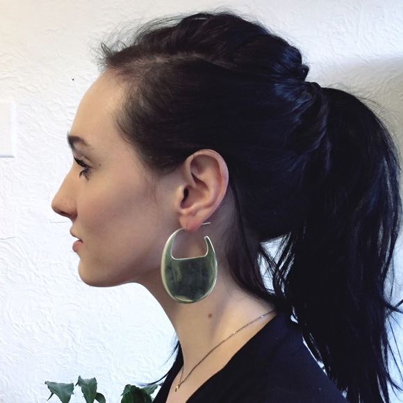 Izel Hoop Earrings - Picture 1 of 2