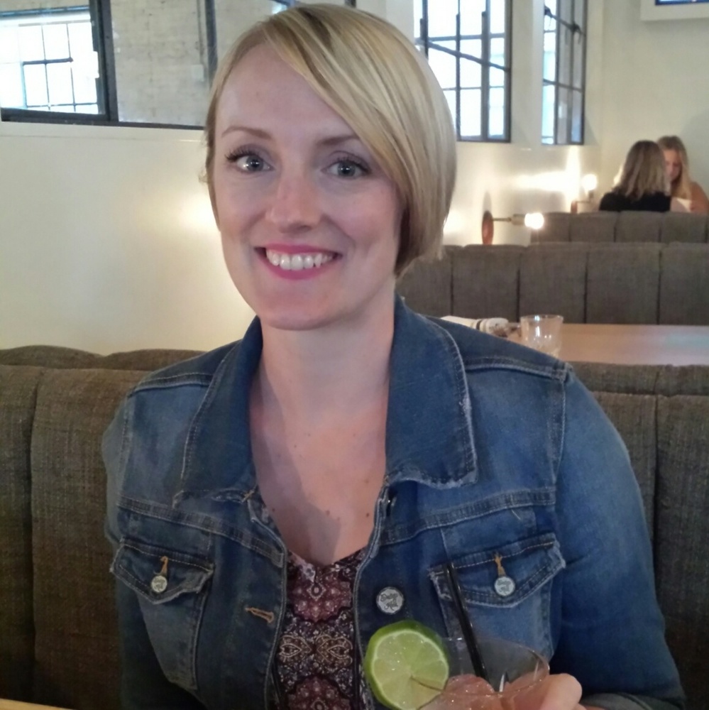 Meet your Posher, Courtney!