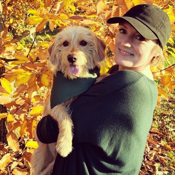 Meet your Posher, Courtney! - Picture 3 of 3