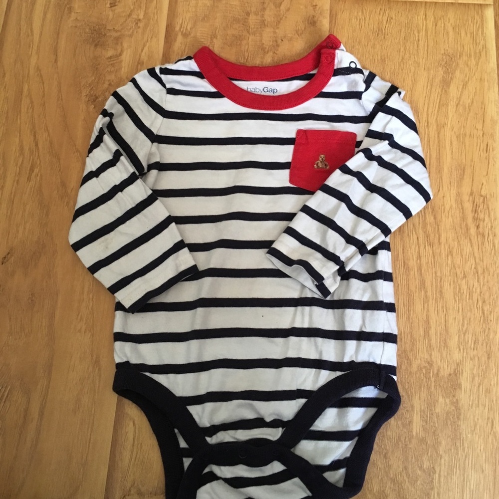 Gap Long sleeve onesie